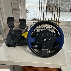 T150 Racing Wheel for PlayStation - NWOT